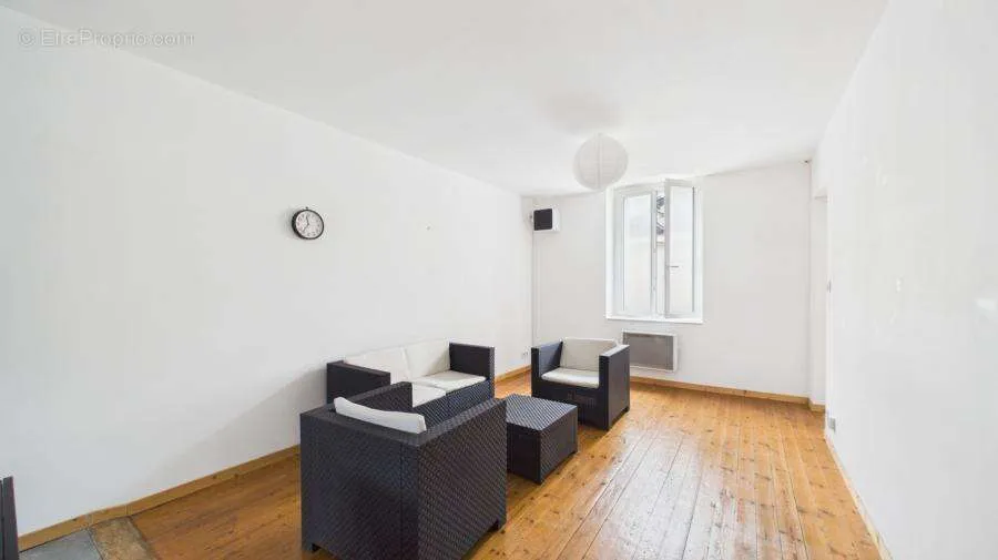 Séjour - Appartement Meublé au Cœur de la Moutonnerie à Nantes