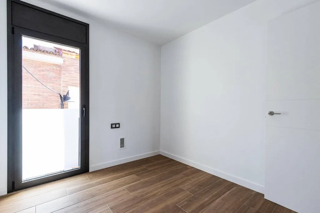 Toad - New Detached House with Terrace in Viladecavalls