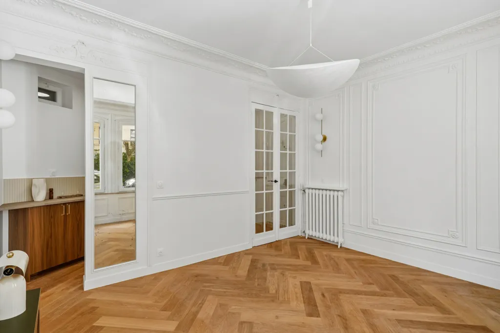 Salón - Haussmannian Flat with Seine View in Paris 16ème