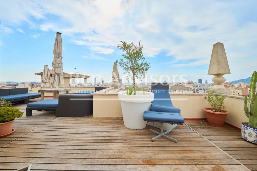 Terrass - Penthouse with Rooftop Pool in Dreta de l'Eixample, Barcelona