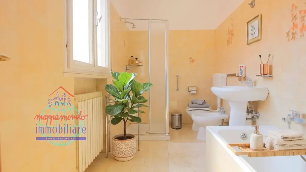Bathrooms - Villa with Private Garden in Cento
