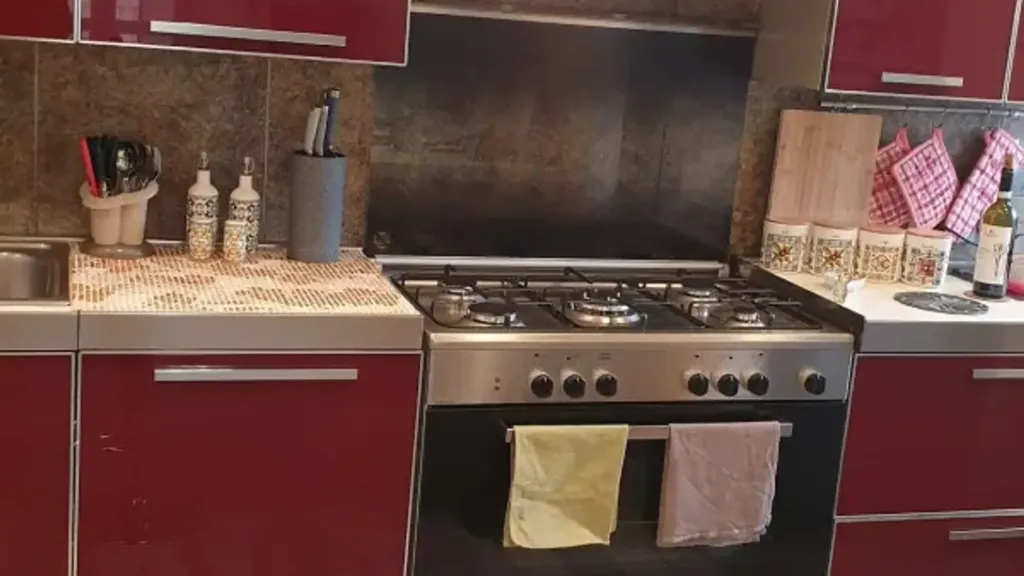 Cuisine - Signorile Apartment with Triple Exposure in Benevento