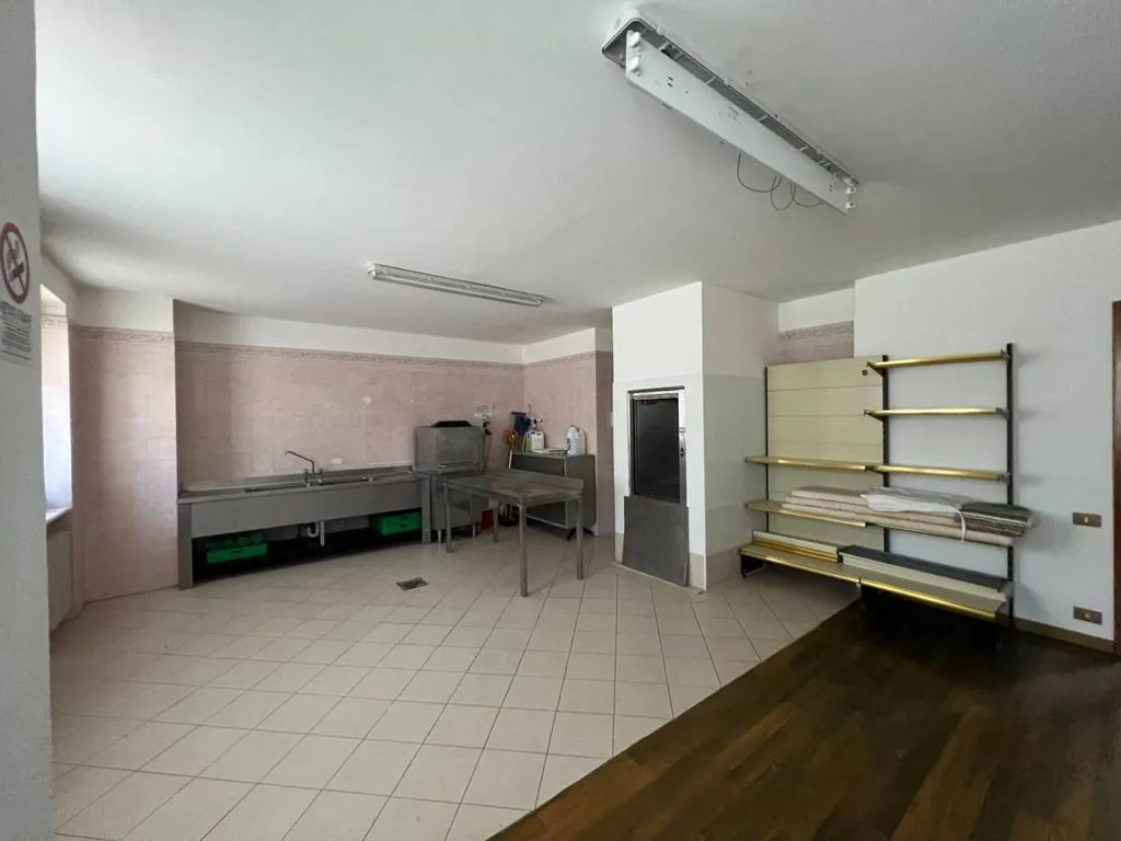 Cuisine - Luxury Villa with Panoramic Views in Moncucco Torinese