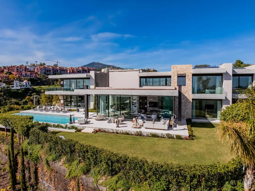 Välivaade - Detached Villa with Infinity Pool in Benahavís