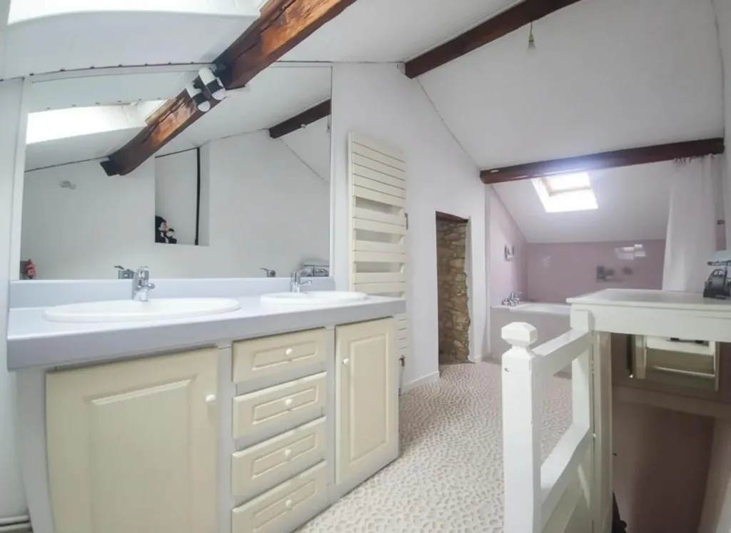 Salles de bain - Maison en Pierre avec Piscine à Gageac-et-Rouillac