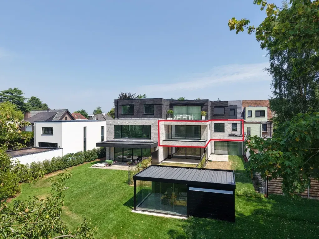 Appartement avec terrasse sud-ouest au centre de Schilde