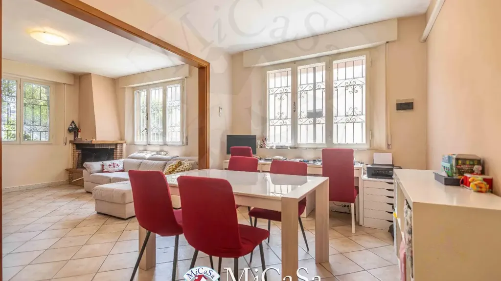 Salle à manger - Duplex with Sea View in Marina di Pisa