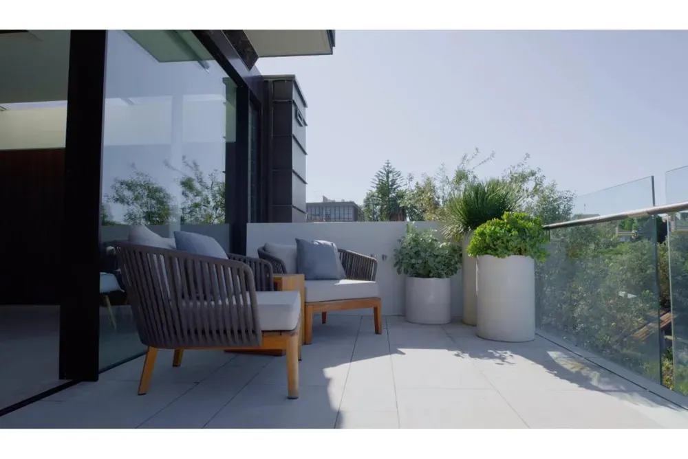Terrass - Modern Flat with Terrace in Idron