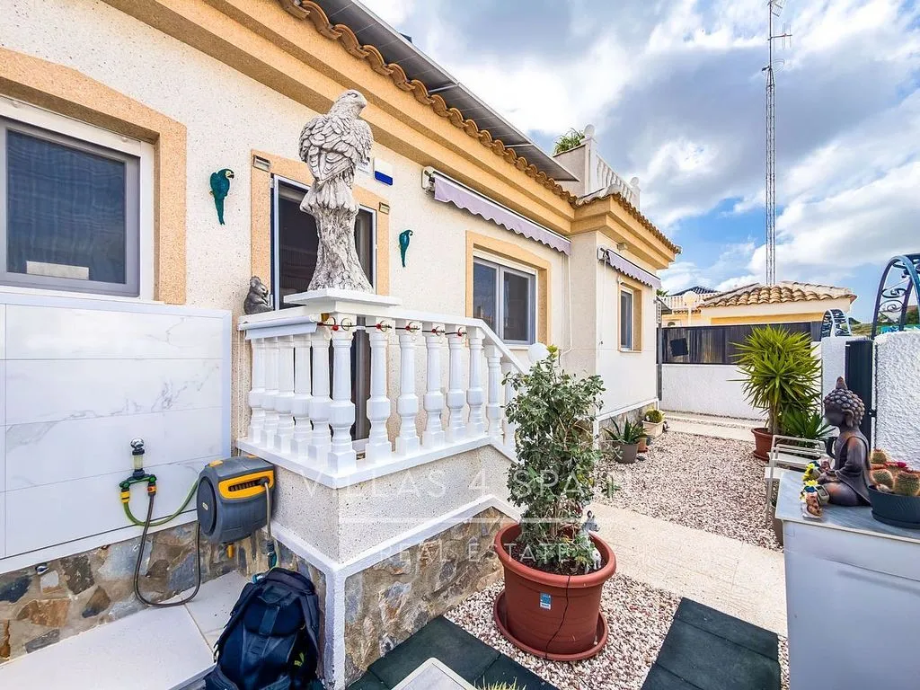 Terrass - Three-Bedroom House with Pool in Ciudad Quesada
