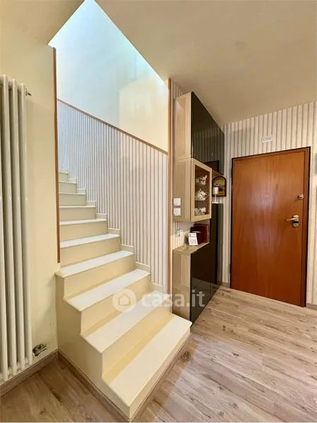 Pièces - Rear-Facing Apartment with Balcony in Trento
