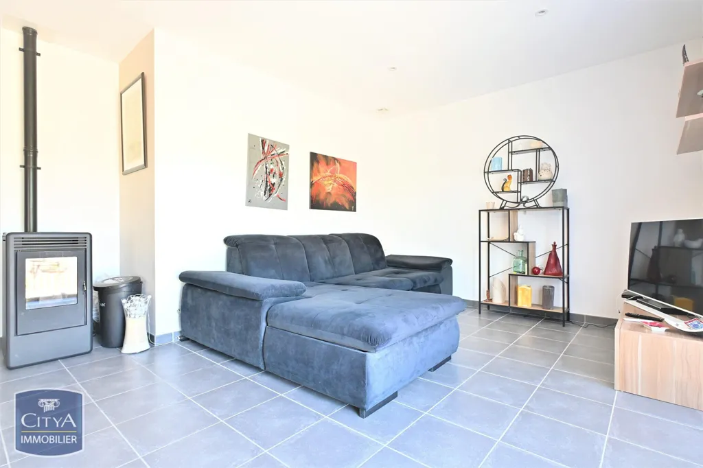 Séjour - Maison Contemporaine avec Jardin à Arces