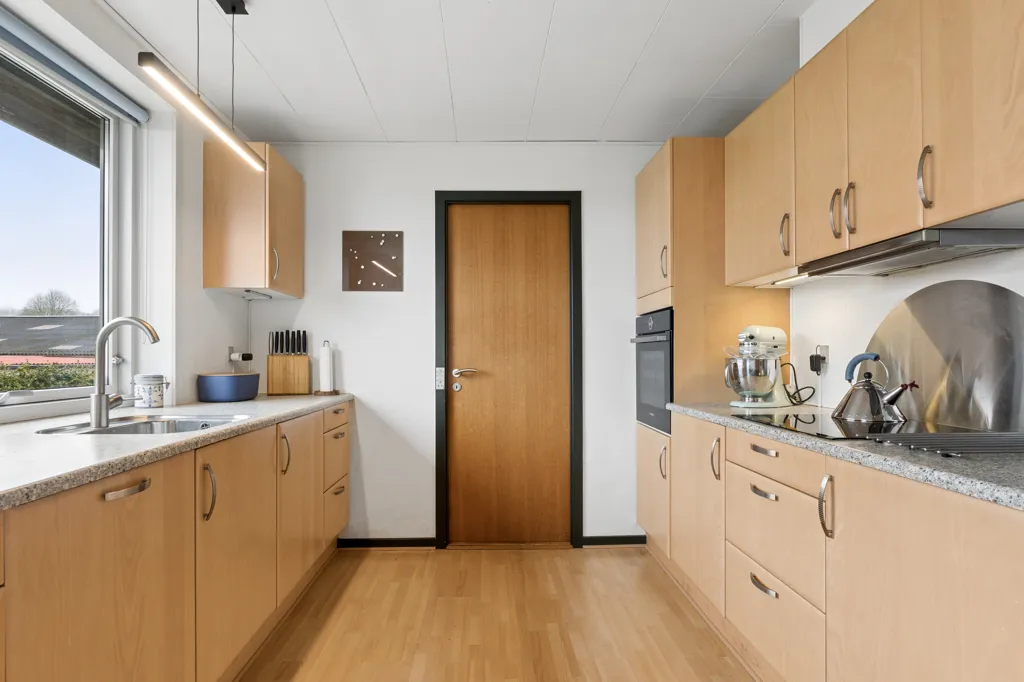 Cucina - Estate Villa with Lake View in Rødding