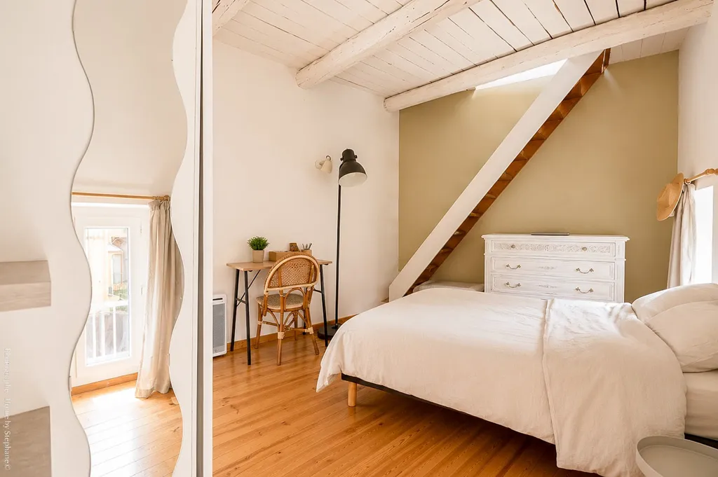 Chambres - Maison de Caractère avec Jardin et Dépendances à ROUSSET