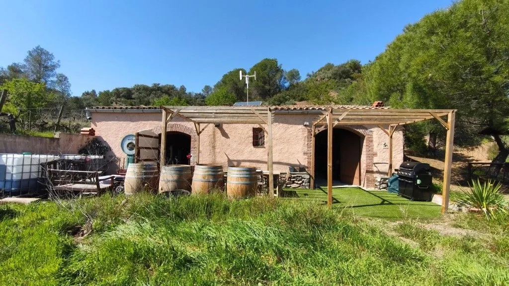 Aed - Boutique Vineyard with Winery in Priorat
