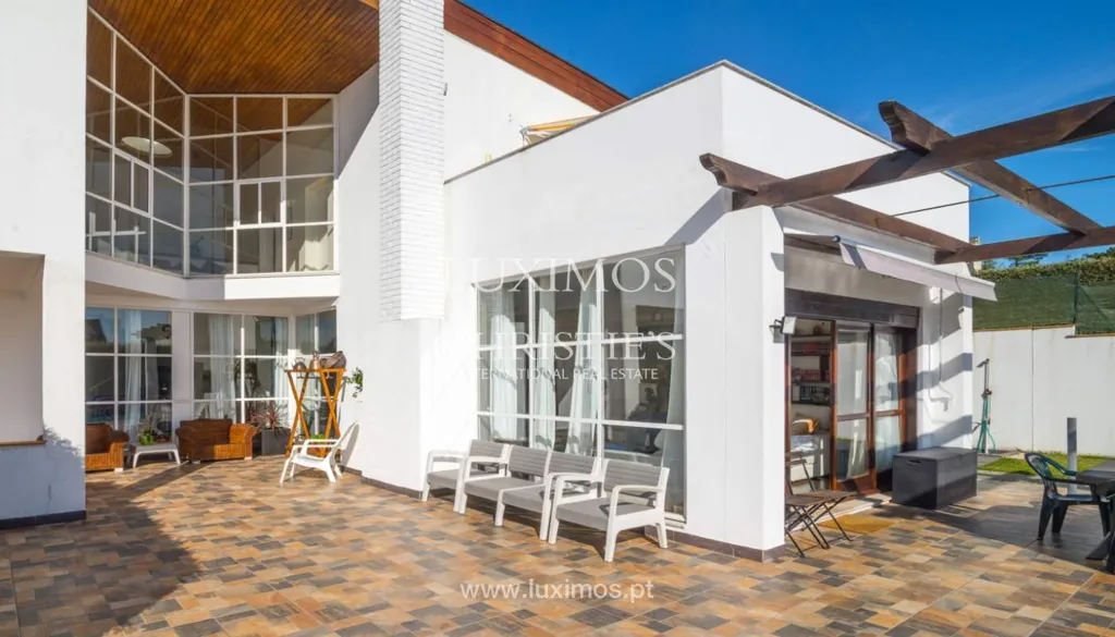 Terrass - Nordic-Style House with Pool near Miramar Beach