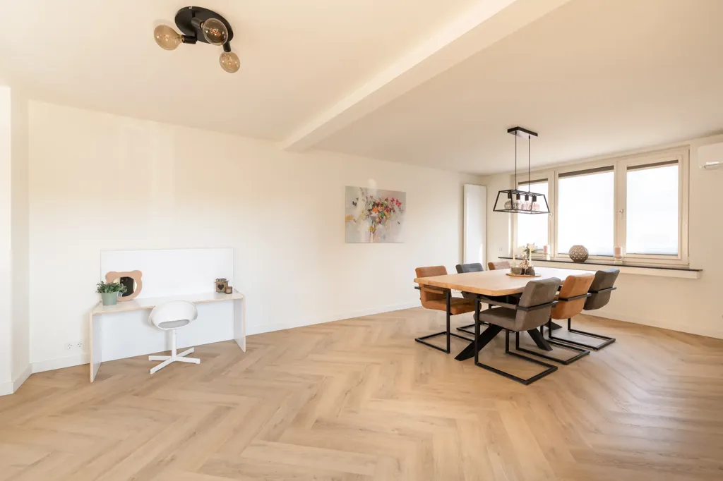 Salle à manger - Maison 8 pièces à Grevenbicht