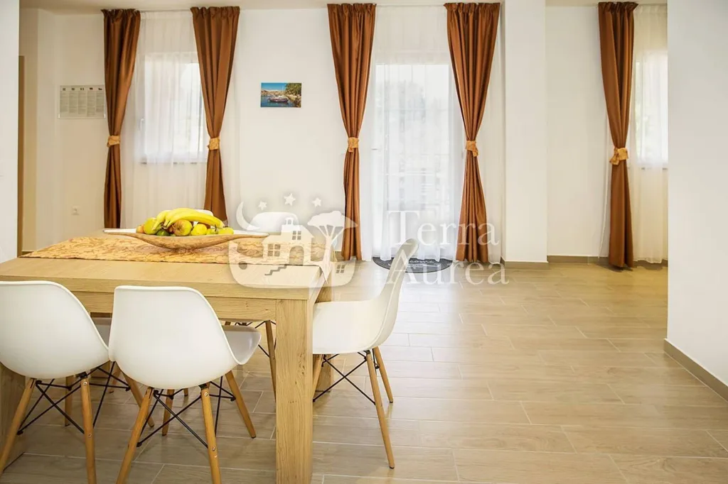 Sala da pranzo - Villa with Pool and Apartments in Baška