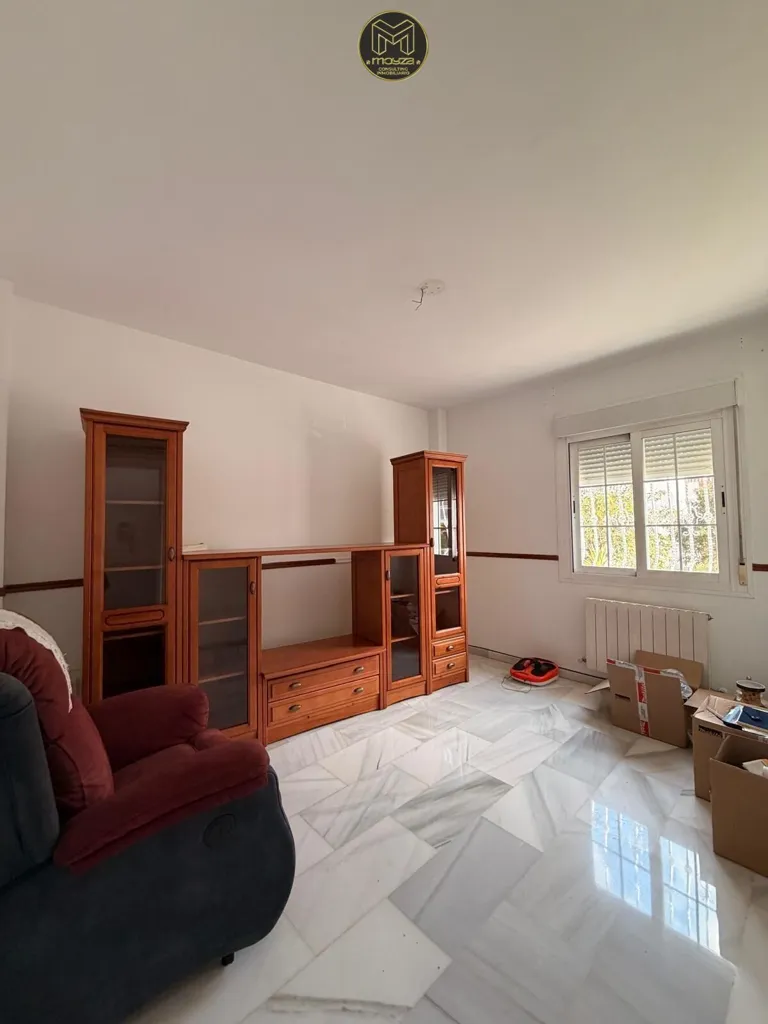 Elutuba - Luxury Villa with Private Garage on Gran Bulevar