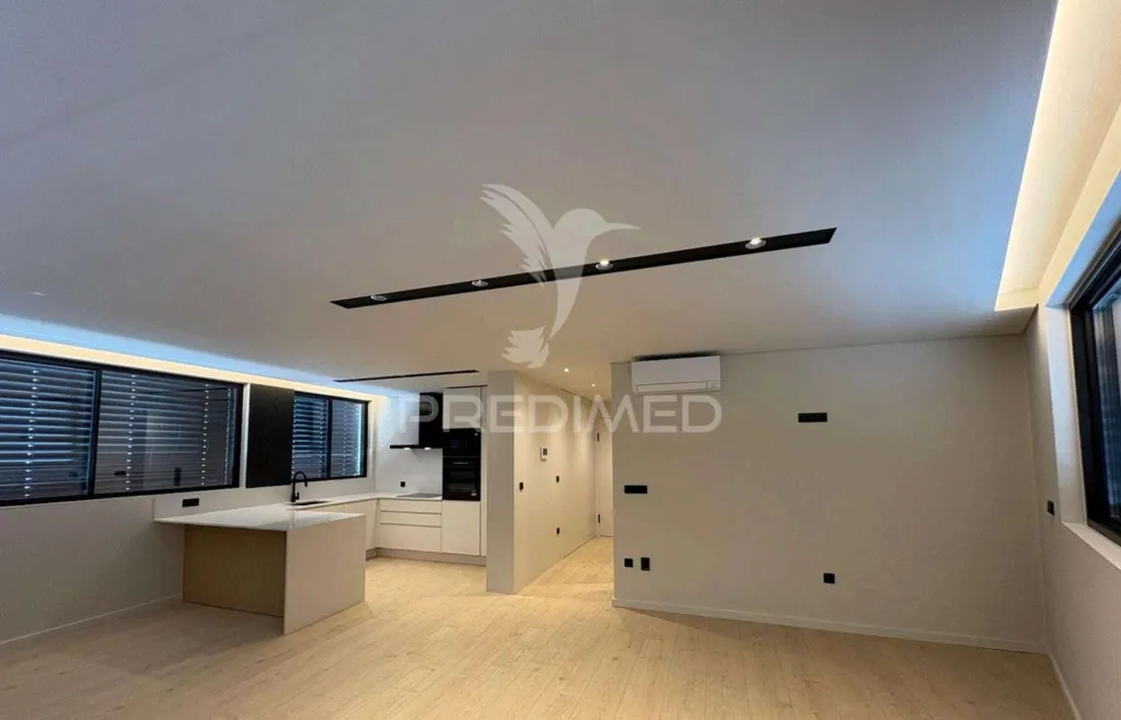 Elutuba - Modern Studio with Garage in Gondomar S.Cosme