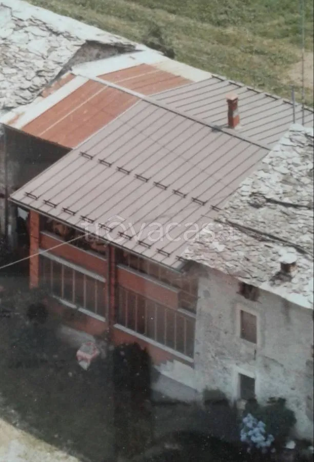 Õhuvaade - Rustic Property to Renovate in Boves