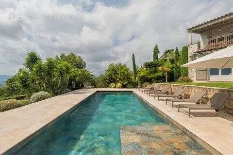 Piscine - Maison avec Vue Mer à Le Cannet