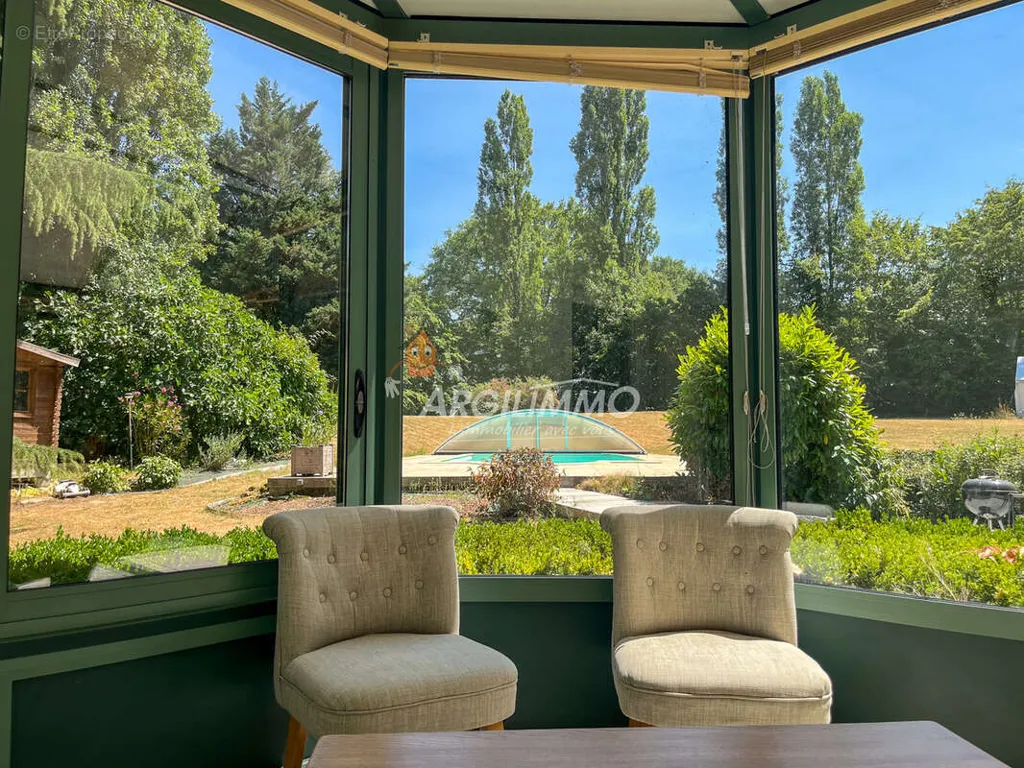 Terrasse - Ensemble Immobilier avec Piscine à 20 min du Mans