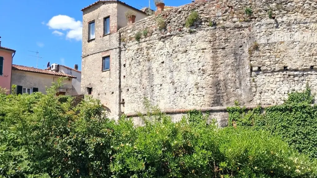 Extérieur - Restored Apartment with Original Features in Sarzana