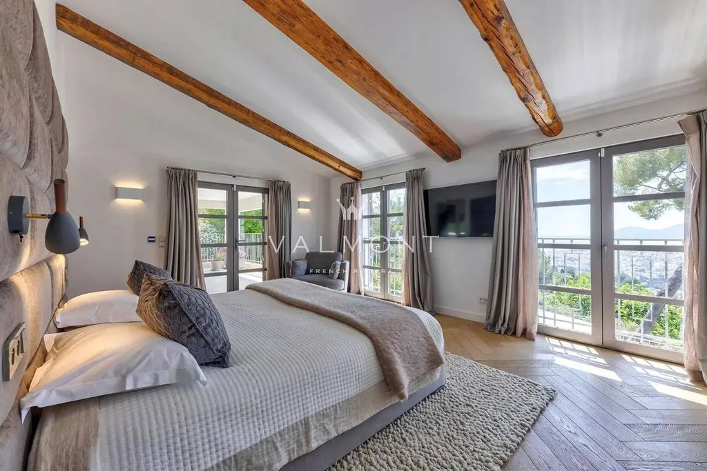 Chambres - Villa de Luxe avec Vue Mer à Cannes