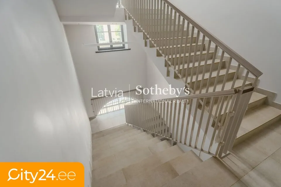 Toad - 2-Bedroom Apartment with National Library View in Riga
