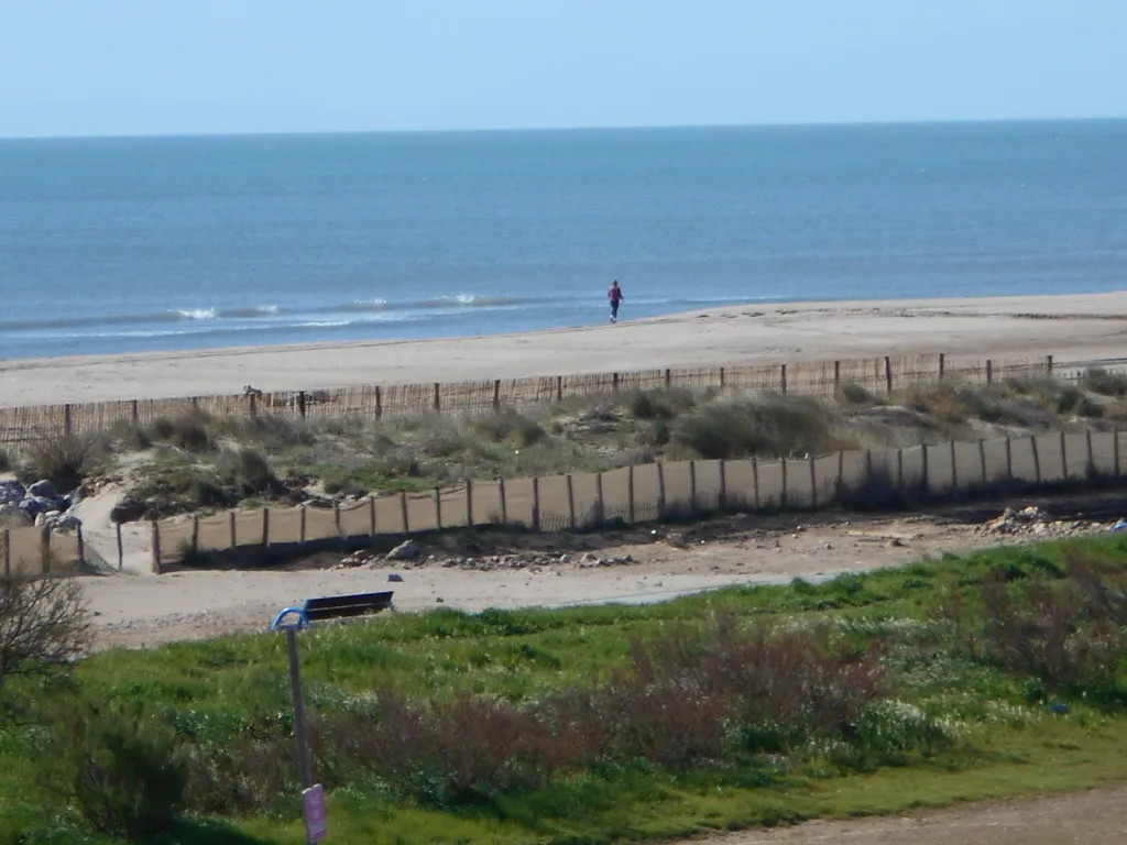 Appartement avec loggia face à la mer à Résidence Les Maisons de la Mer