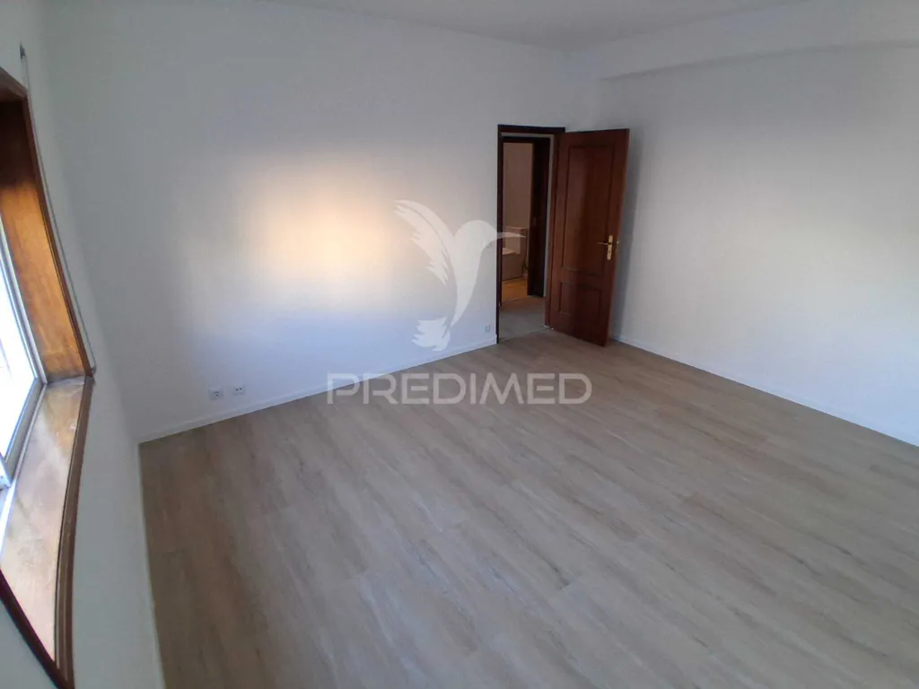 Toad - T2 Apartment with Metro Access in Baguim do Monte