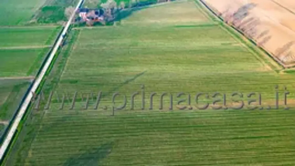 Õhuvaade - Rustic Property with Agricultural Land in Asola