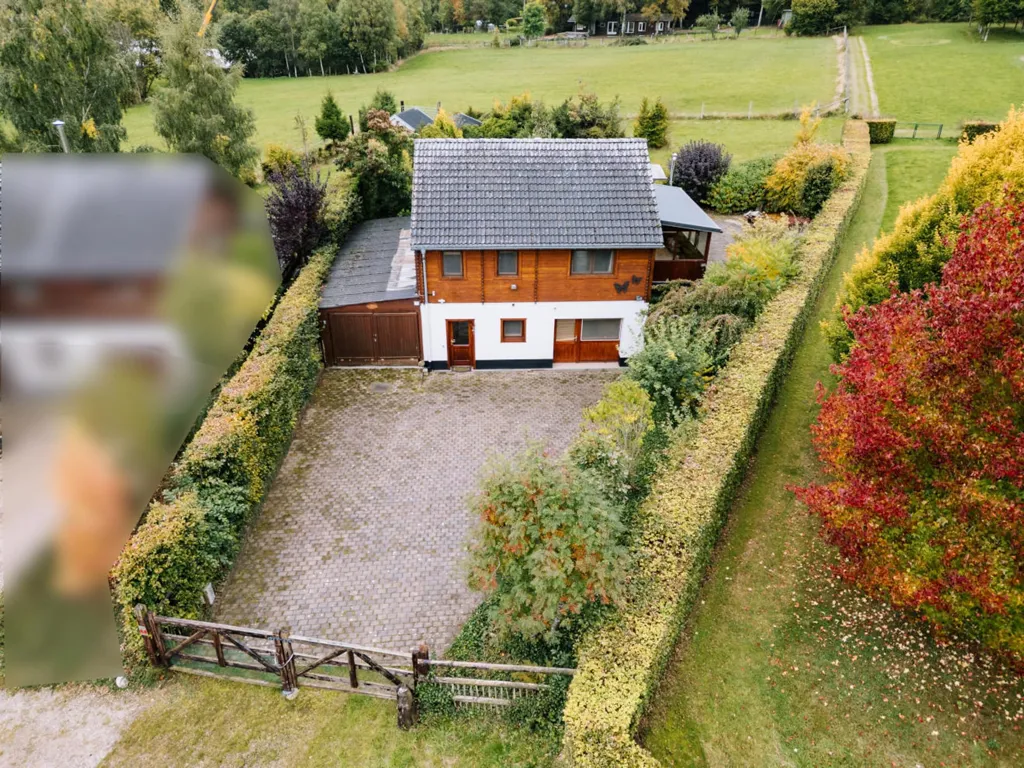 Õhuvaade - Chalet with Jacuzzi in Saint-Vith