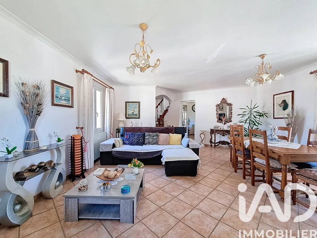 Elutuba - Traditional House with Garden in Nîmes