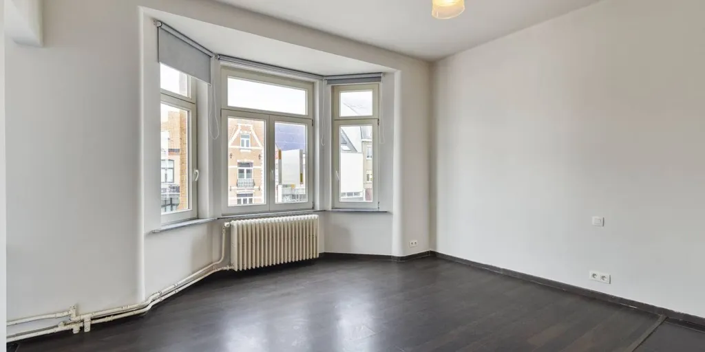 Stanze - Commercial Property with Student Studios in Sint-Andries