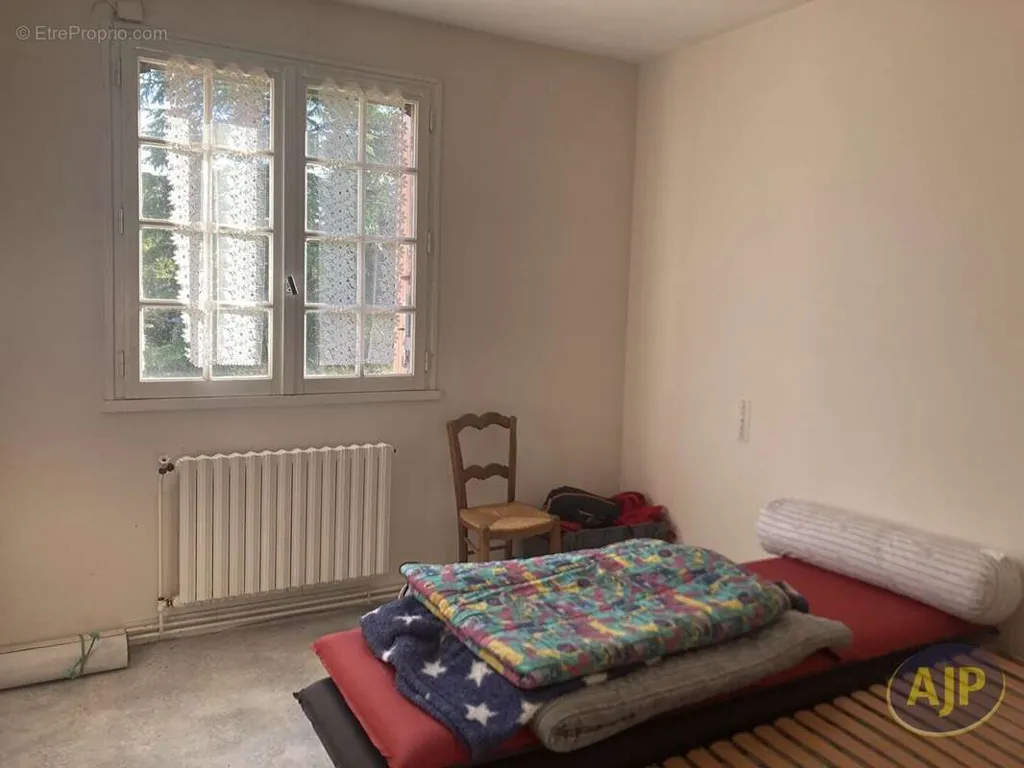 Chambres - Maison à Rénover avec Jardin entre Malansac et Caden