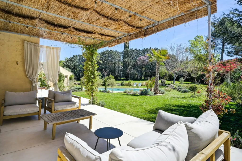 Terrasse - Maison de Luxe avec Piscine à Aix-en-Provence