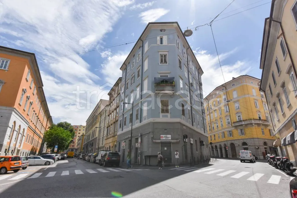 Esterno - Corner Apartment with Lift in Trieste