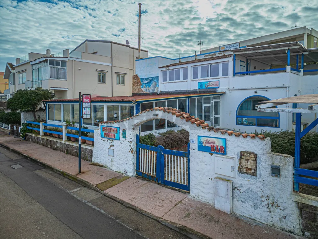 Välivaade - Panoramic Restaurant with Sea View in Porto Torres