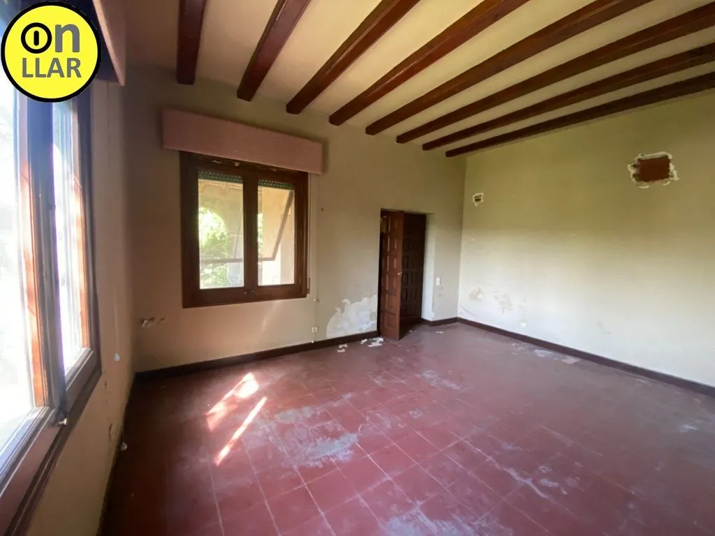 Stanze - Rustic Finca with Extensive Garden in Cardedeu