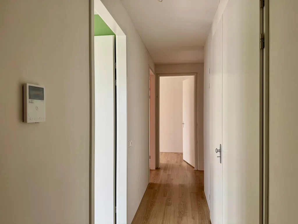 Entrée - Modern 3-Bedroom Apartment with Amersfoort View