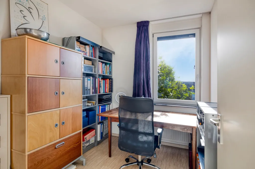 Bureau - Dijkwoning with Uiterwaarden View in Arnhem-Zuid