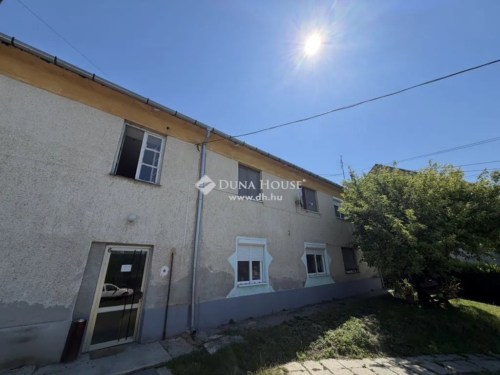 Esterno - Ground Floor Flat with Private Parking in Devecser