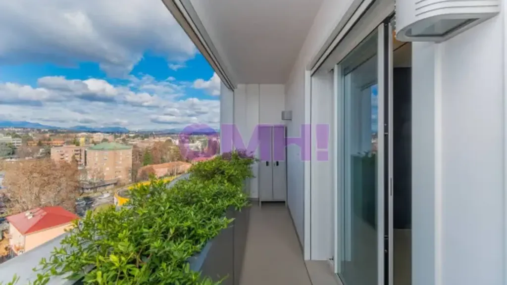 Rõdu - Luxury Attico with West View in Gallarate