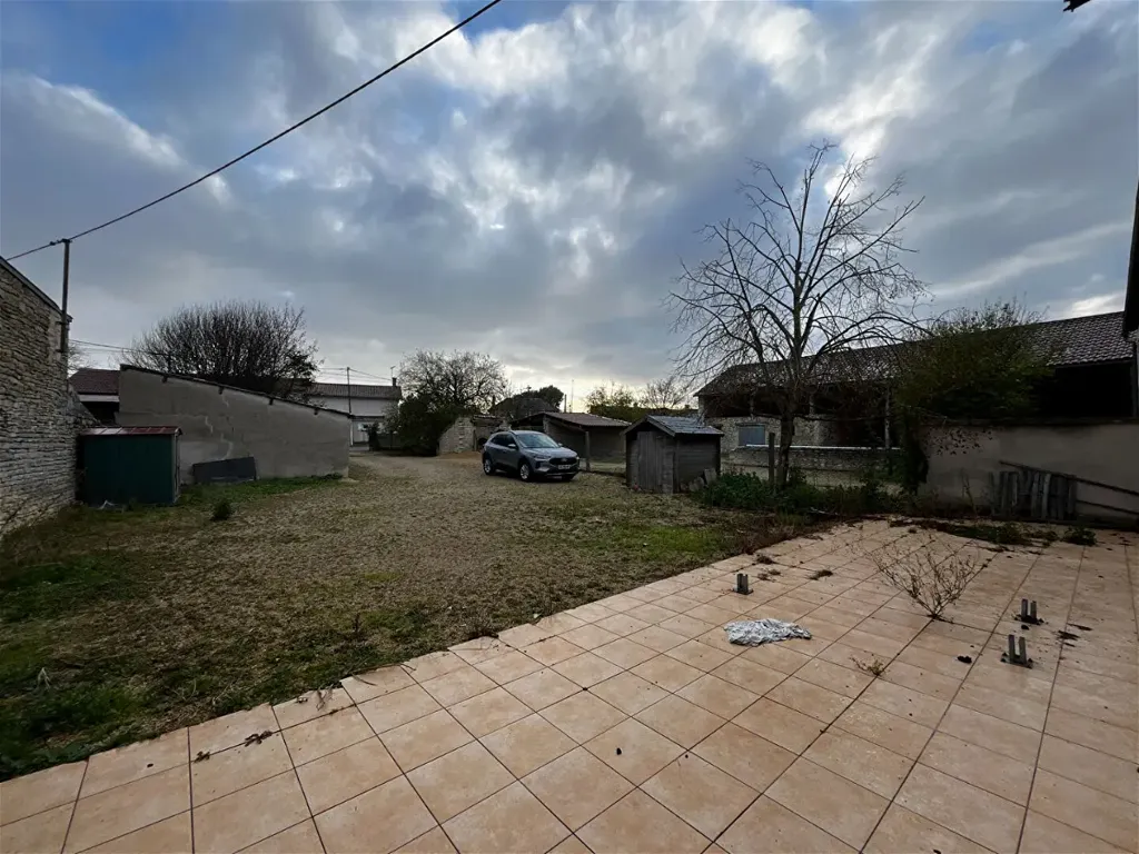 Maison 6 pièces à Cuhon