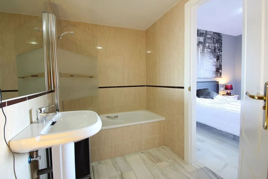 Vannitoad - Apartment with Sea View and Pool in Manilva