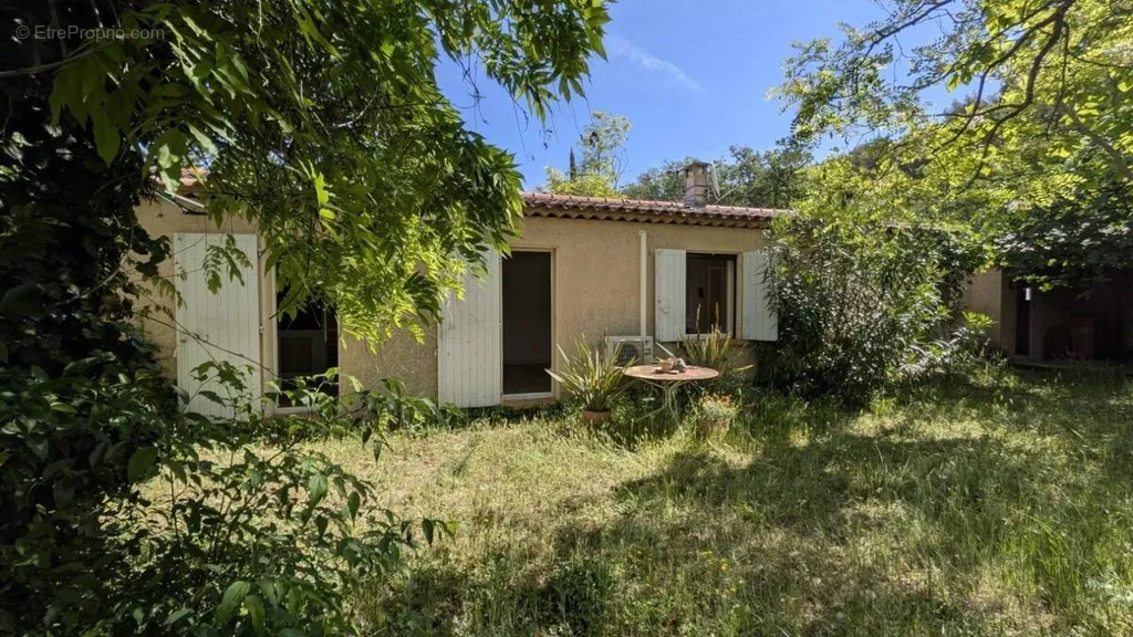 Jardin - Villa au Calme avec Jardin à Lauris