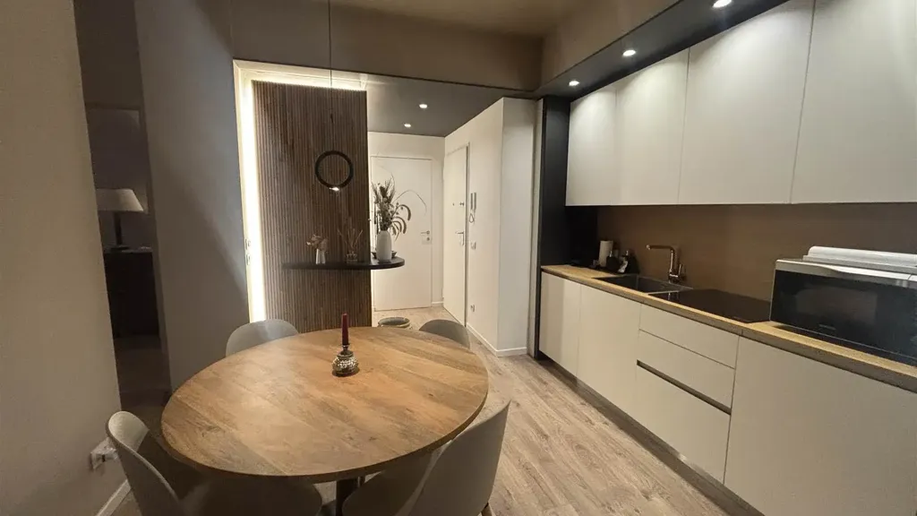 Köök - Modernised Triplex with Balcony in Florence