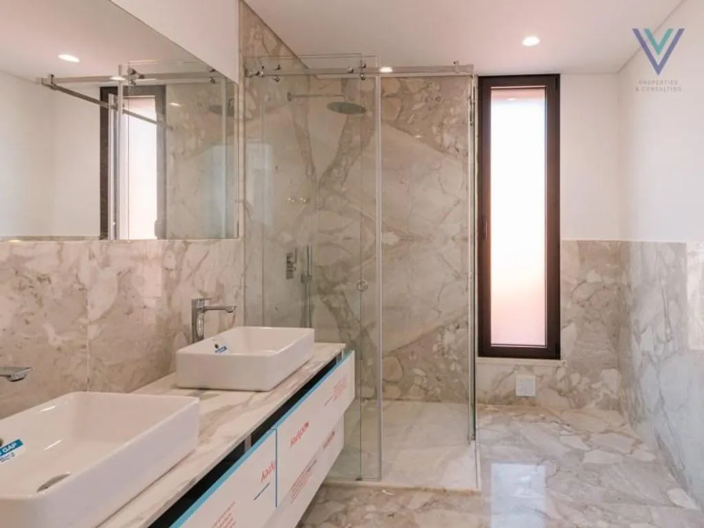 Vannitoad - New 4-Bedroom House with Pool in Cascais