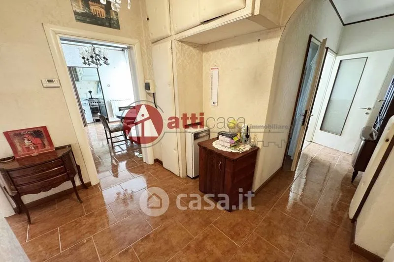 Esik - Apartment with Terrace in Trieste